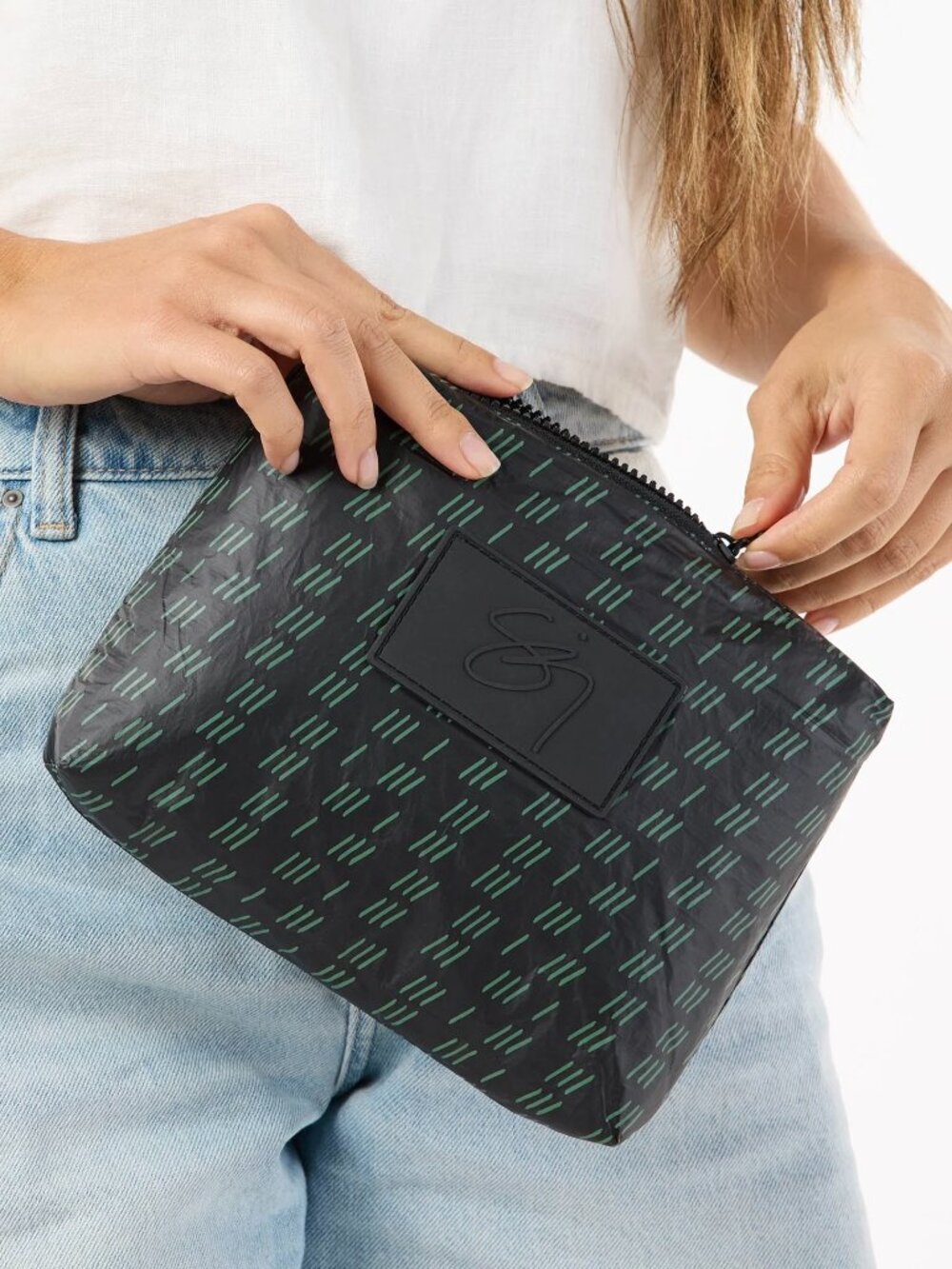 ALOHA Collection x Sig Zane—Small Pouch—Limited Edition Leiha'a Rain *NWT* - Picture 2 of 8